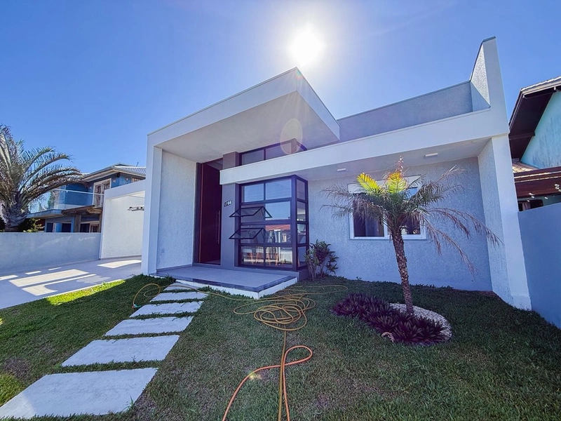 Casa à Venda em Imbé – Centro: 1ª foto da galeria de imagens do imóvel