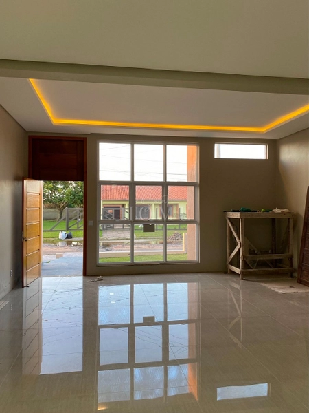 Casa Moderna à venda: 1ª foto da galeria de imagens do imóvel
