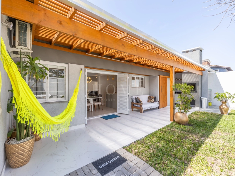 CASA EM ATLANTIDA: 6ª foto da galeria de imagens do imóvel