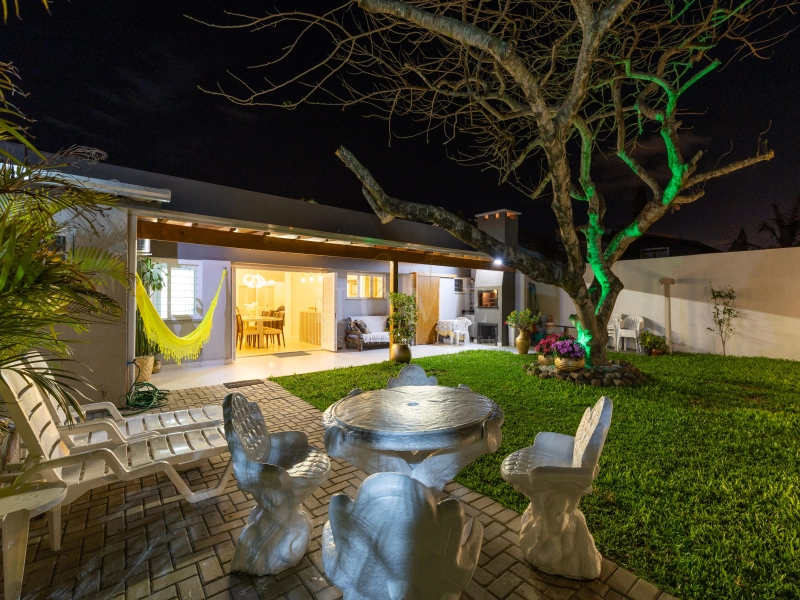 CASA EM ATLANTIDA: 4ª foto da galeria de imagens do imóvel