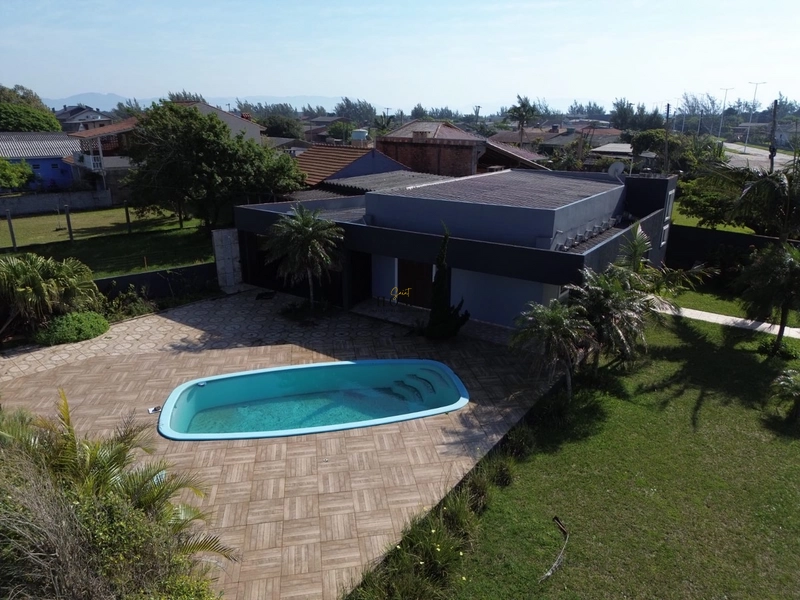 Casa à venda em Imbé: 3ª foto da galeria de imagens do imóvel