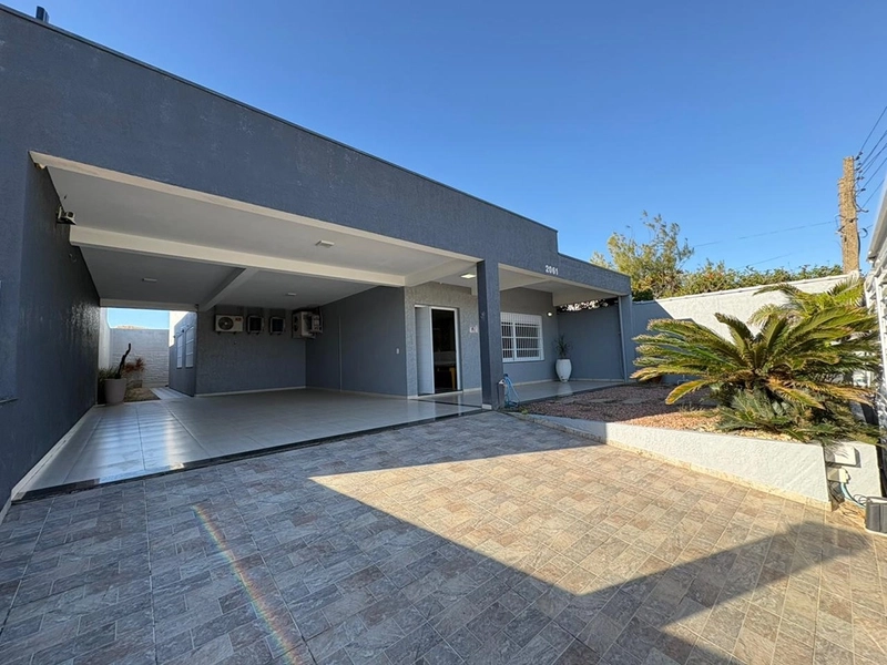 🌊 Casa mobiliada a apenas 50 metros do mar em Mariluz!: 1ª foto da galeria de imagens do imóvel