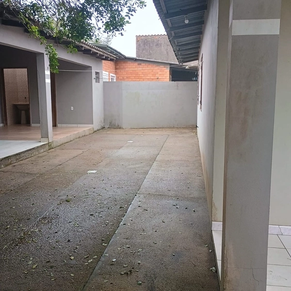 Casa com 2 terrenos próximo ao mar : 8ª foto da galeria de imagens do imóvel
