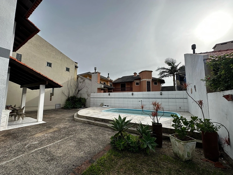 🏡 Sobrado à venda em Imbé/RS – Próximo ao mar: 4ª foto da galeria de imagens do imóvel