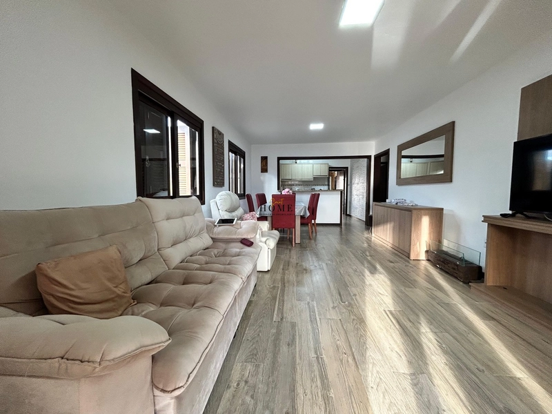 Casa à venda no centro de Imbé!: 2ª foto da galeria de imagens do imóvel