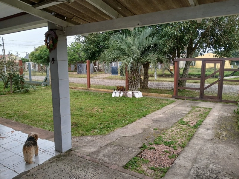 Casa à venda em Imbé: 2ª foto da galeria de imagens do imóvel