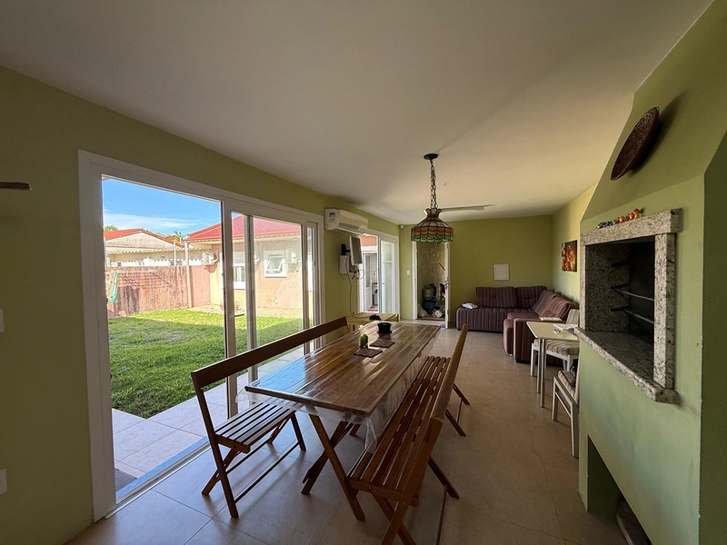 Casa à Venda no Centro de Imbé: 4ª foto da galeria de imagens do imóvel