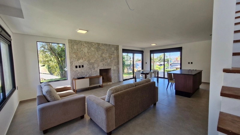 Sobrado novo à venda em Garopaba – Bairro Ferraz: 6ª foto da galeria de imagens do imóvel