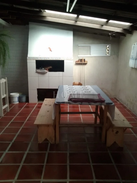 Casa à venda: 2ª foto da galeria de imagens do imóvel