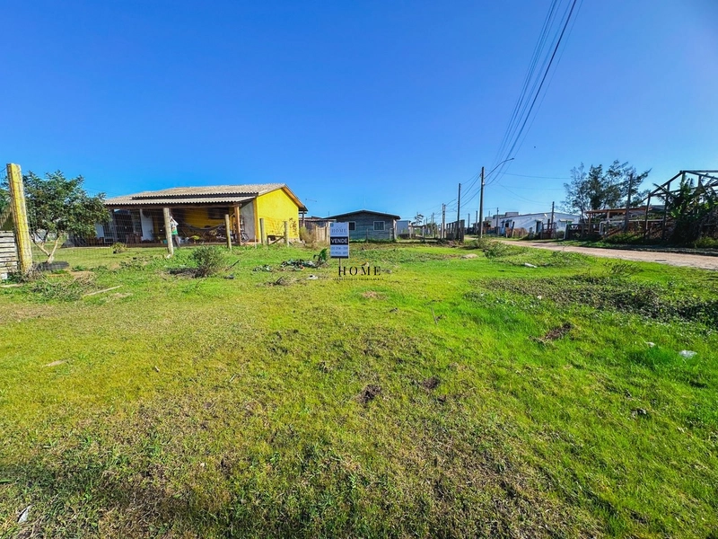 TERRENO DE ESQUINA: 2ª foto da galeria de imagens do imóvel