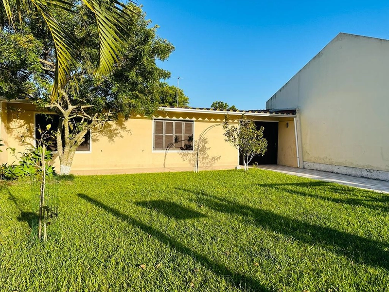 Casa no centro de Imbé: 2ª foto da galeria de imagens do imóvel