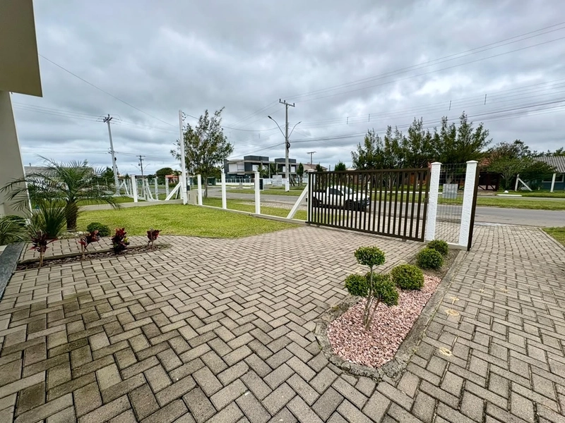 🏡 CASA DE ALTO PADRÃO NO BAIRRO PRESIDENTE – IMBÉ/RS: 4ª foto da galeria de imagens do imóvel