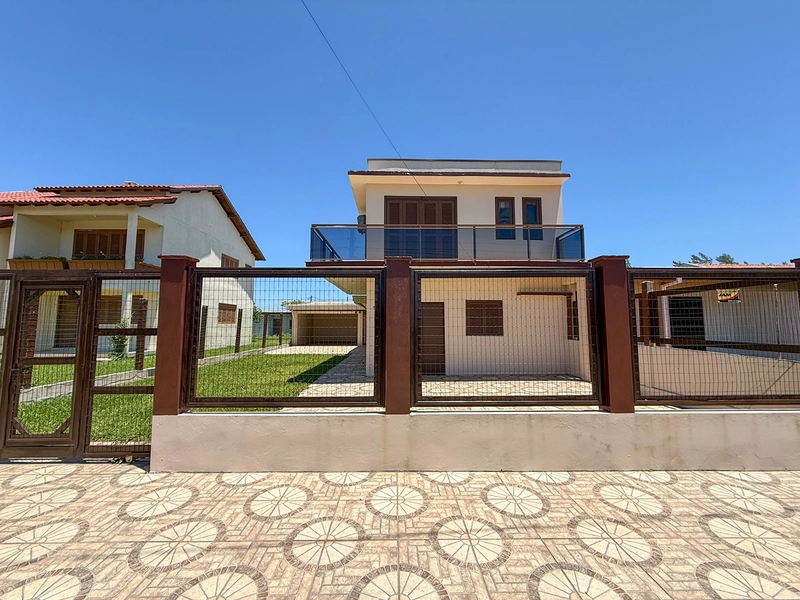 Casa à venda em Imbé - Mariluz : 2ª foto da galeria de imagens do imóvel