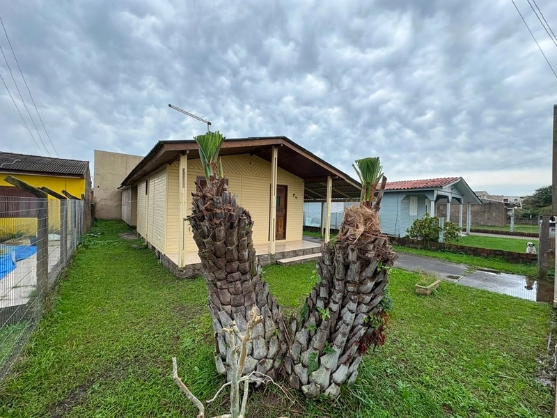 🏡 Oportunidade em Imbé: dois chalés no mesmo terreno por apenas R$ 194 mil!: 3ª foto da galeria de imagens do imóvel