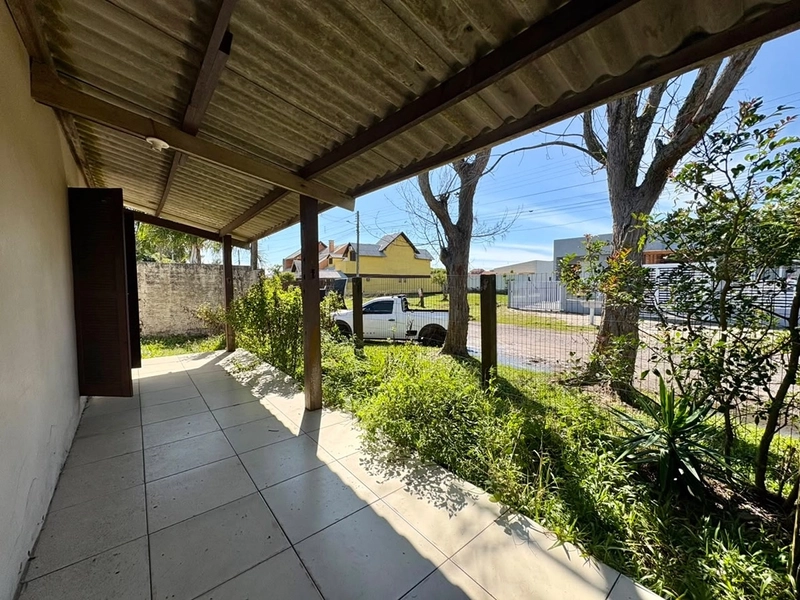 🏡 Casa à venda próxima à beira-mar — R$ 200.000: 2ª foto da galeria de imagens do imóvel