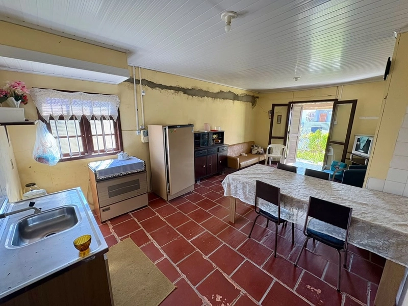 🏡 Casa à venda próxima à beira-mar — R$ 200.000: 3ª foto da galeria de imagens do imóvel