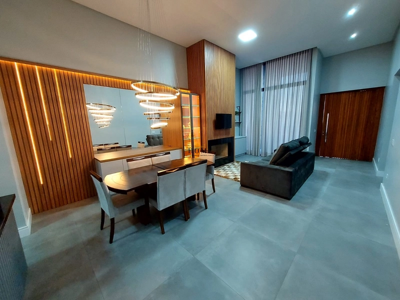 Casa à venda: 3ª foto da galeria de imagens do imóvel