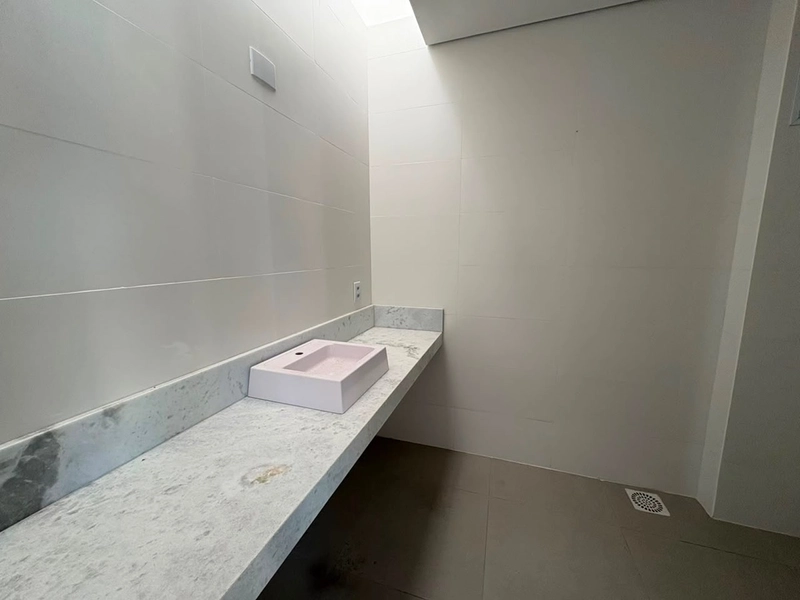Sobrado de alto padrão no centro de Imbé: 8ª foto da galeria de imagens do imóvel