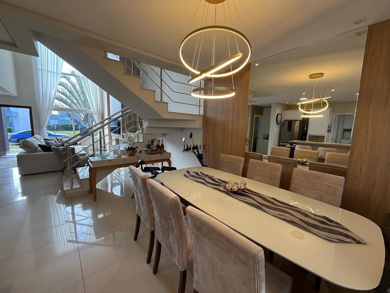 Casa no Condomínio Las Palmas: 3ª foto da galeria de imagens do imóvel