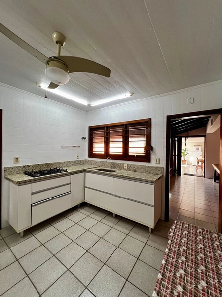 🏡 Casa Exclusiva com 2 Terrenos no Centro de Imbé – Próxima ao Lago Braço Morto!: 49ª foto da galeria de imagens do imóvel