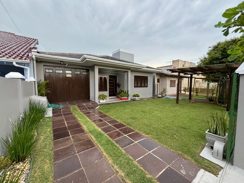 Casa à venda em Mariluz próxima ao mar!: 7ª foto da galeria de imagens do imóvel