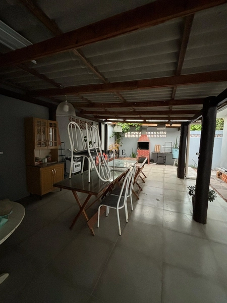 Casa à venda em Mariluz próxima ao mar!: 24ª foto da galeria de imagens do imóvel