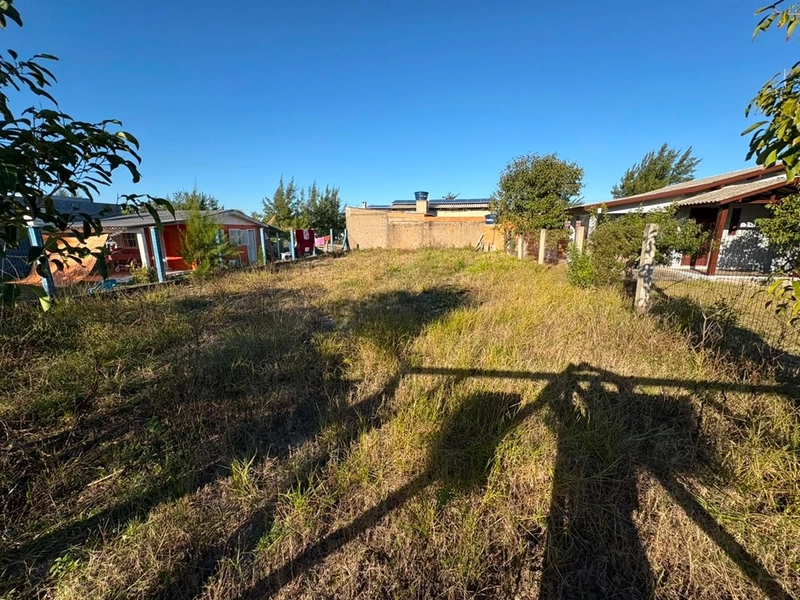 Terreno à venda em Imara - Próximo ao mar : 2ª foto da galeria de imagens do imóvel