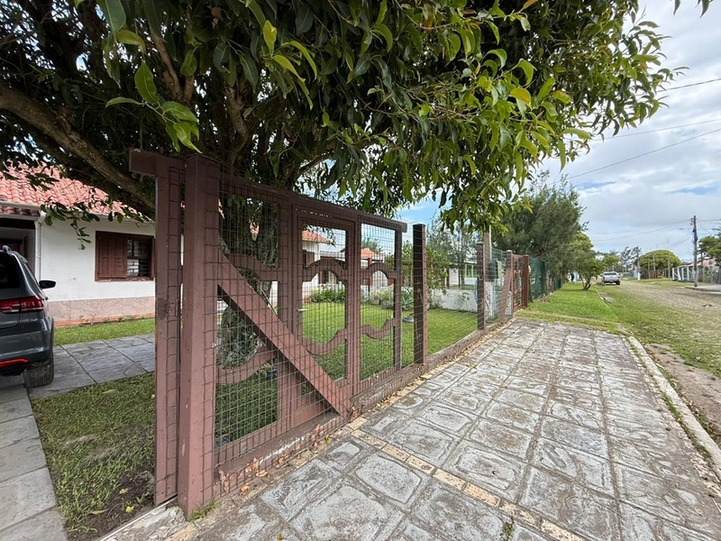 Casa à venda em Mariluz - Próxima do mar : 5ª foto da galeria de imagens do imóvel