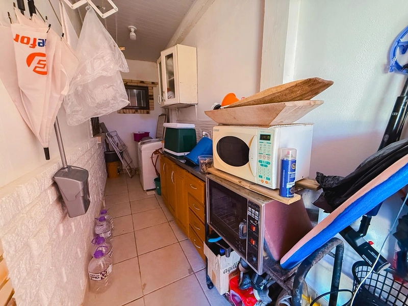 Residência com anexo próximo ao mar – apenas 100m da beira-mar!: 24ª foto da galeria de imagens do imóvel