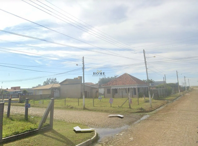 Terreno à venda de esquina em Santa Teresinha: 1ª foto da galeria de imagens do imóvel