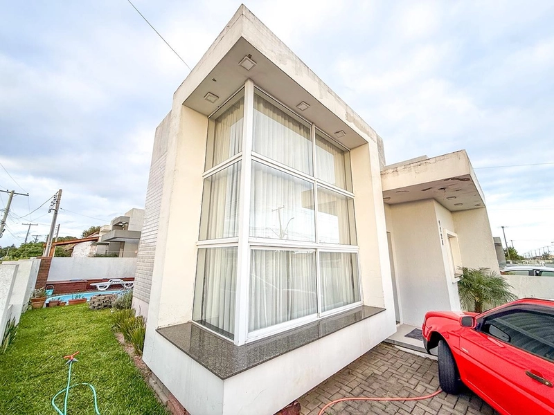 Casa à Venda no Centro de Imbé: 1ª foto da galeria de imagens do imóvel