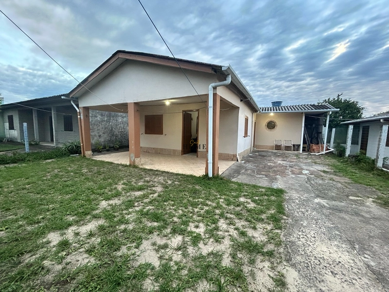 Casa à venda em Santa Teresinha: 1ª foto da galeria de imagens do imóvel