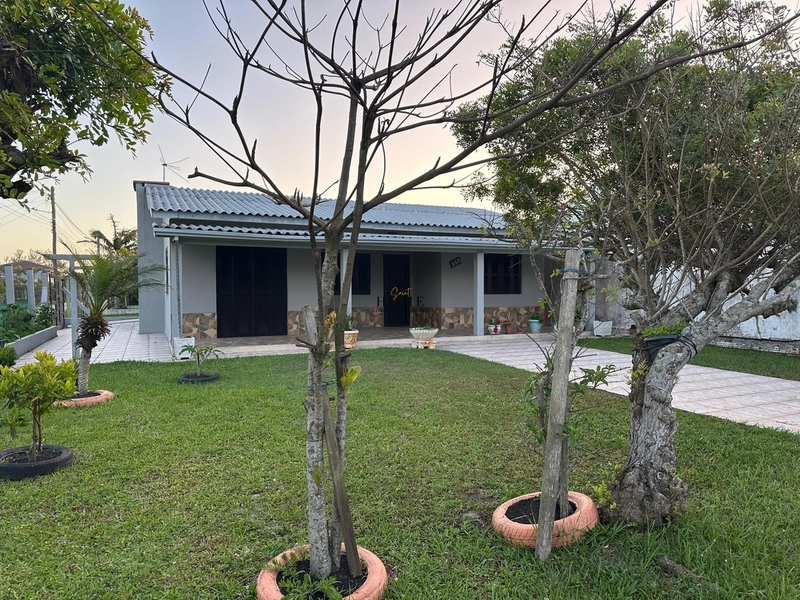 Casa à venda em Marisul: 2ª foto da galeria de imagens do imóvel