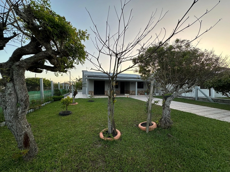 Casa à venda em Marisul: 1ª foto da galeria de imagens do imóvel