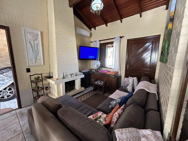 Casa à venda em Imbé: 1ª foto da galeria de imagens do imóvel