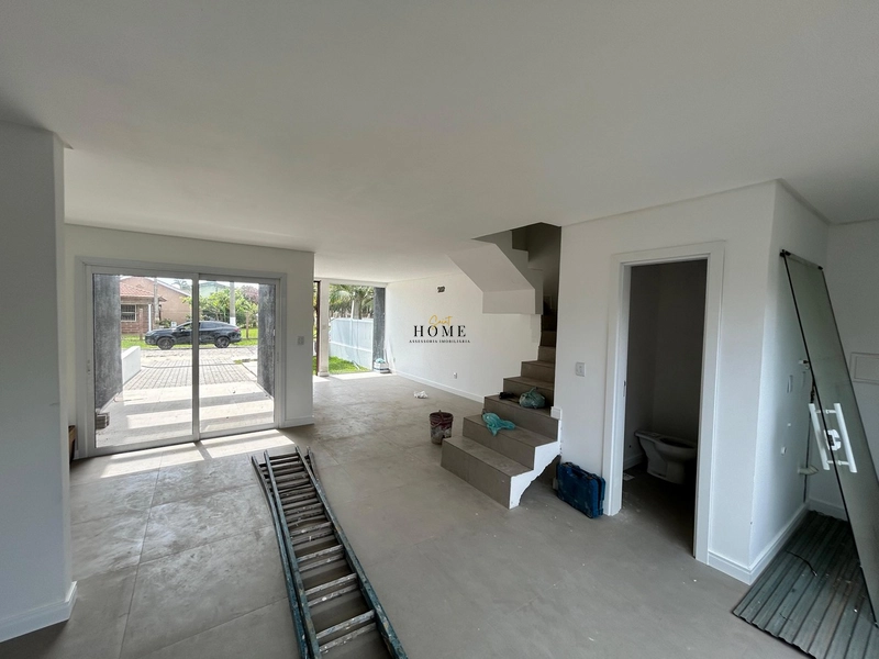 Casa nova à venda próxima ao mar: 8ª foto da galeria de imagens do imóvel