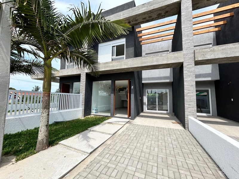 Casa nova à venda próxima ao mar: 1ª foto da galeria de imagens do imóvel