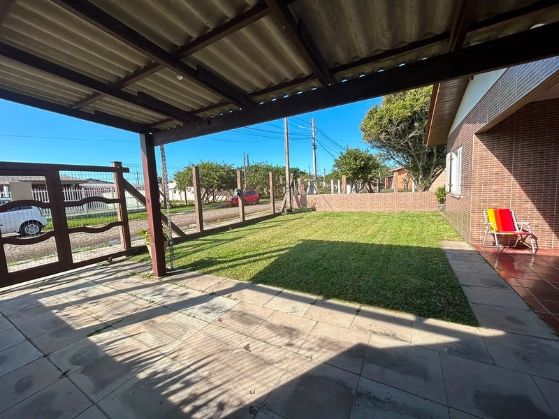 🏡 RESIDÊNCIA À VENDA | BALNEÁRIO SANTA TEREZINHA: 3ª foto da galeria de imagens do imóvel