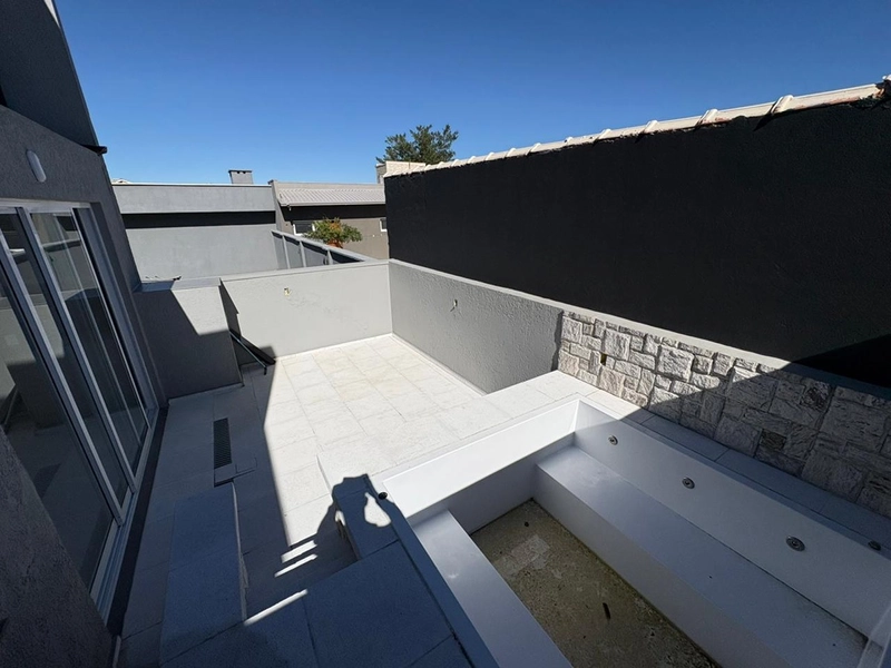 Duplex com vista para o mar a poucos passos da praia 🌊: 10ª foto da galeria de imagens do imóvel