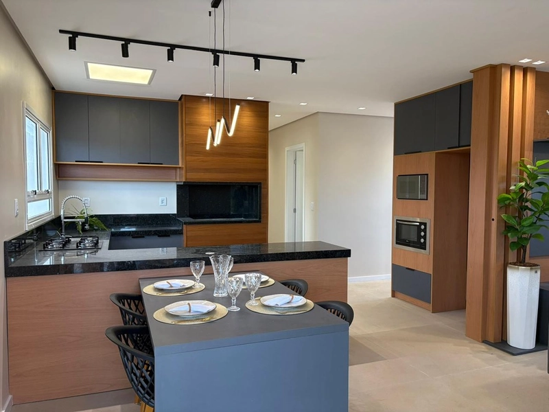 🏡 Casa de esquina com excelente padrão construtivo: 9ª foto da galeria de imagens do imóvel