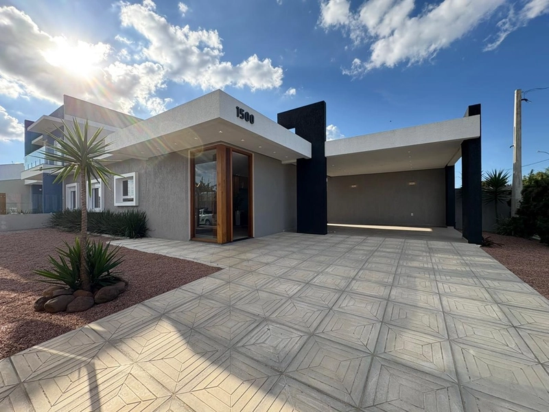 🏡 Casa de esquina com excelente padrão construtivo: 2ª foto da galeria de imagens do imóvel