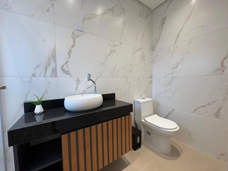 🏡 Casa de esquina com excelente padrão construtivo: 17ª foto da galeria de imagens do imóvel