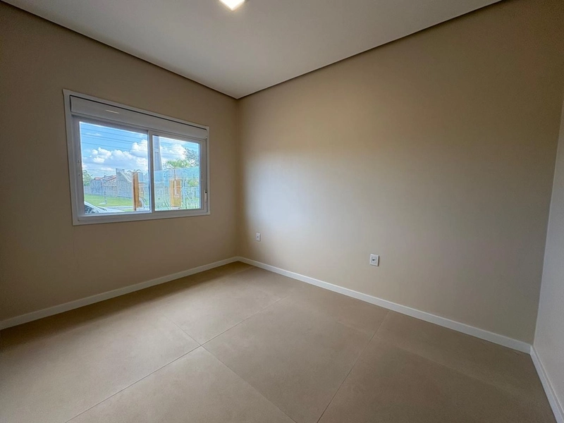 🏡 Casa de esquina com excelente padrão construtivo: 18ª foto da galeria de imagens do imóvel