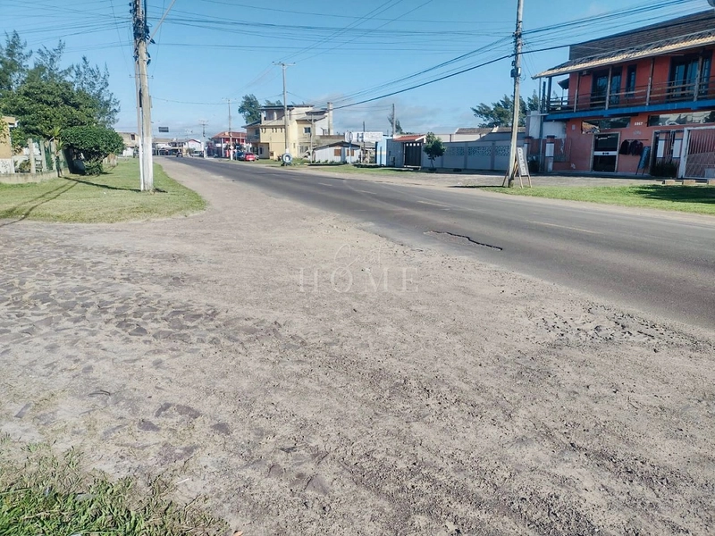 Terreno à venda: 3ª foto da galeria de imagens do imóvel