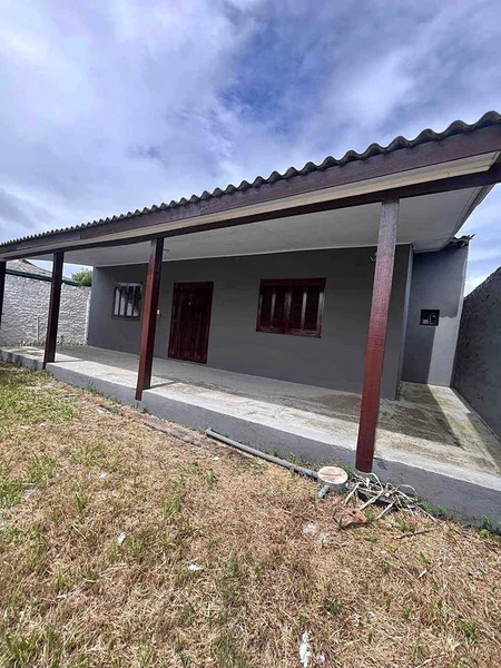 Casa à venda em Imbé: 2ª foto da galeria de imagens do imóvel