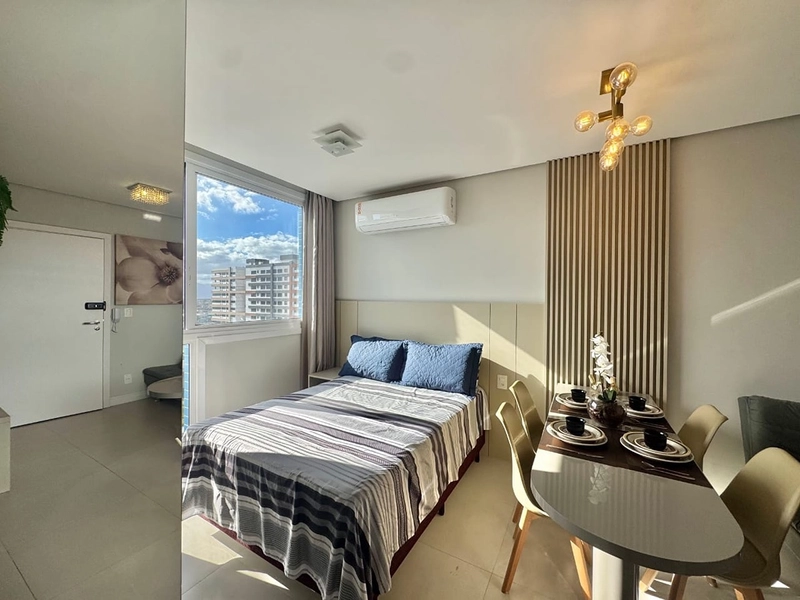 LOFT PLAZA MAYOR NAVEGANTES MOBILIADO E DECORADO: 3ª foto da galeria de imagens do imóvel