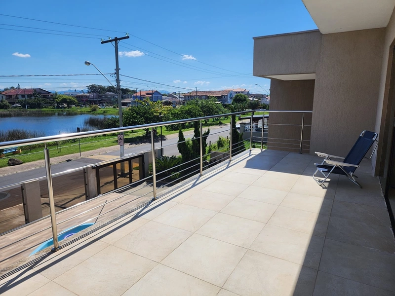 Sobrado de alto padrão à venda no Centro de Imbé – Vista para a Lagoa da Fonte: 13ª foto da galeria de imagens do imóvel
