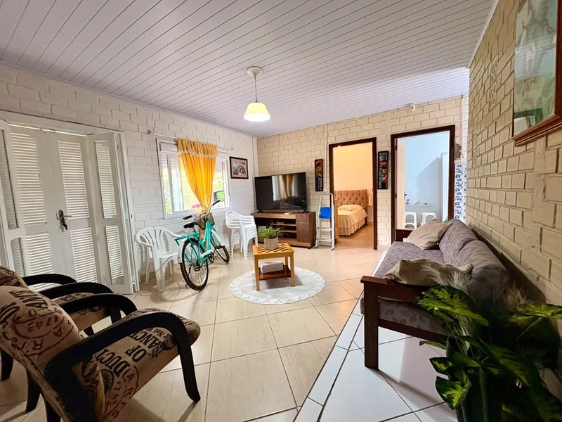 🏡 CASA À VENDA EM ÓTIMA LOCALIZAÇÃO!: 3ª foto da galeria de imagens do imóvel