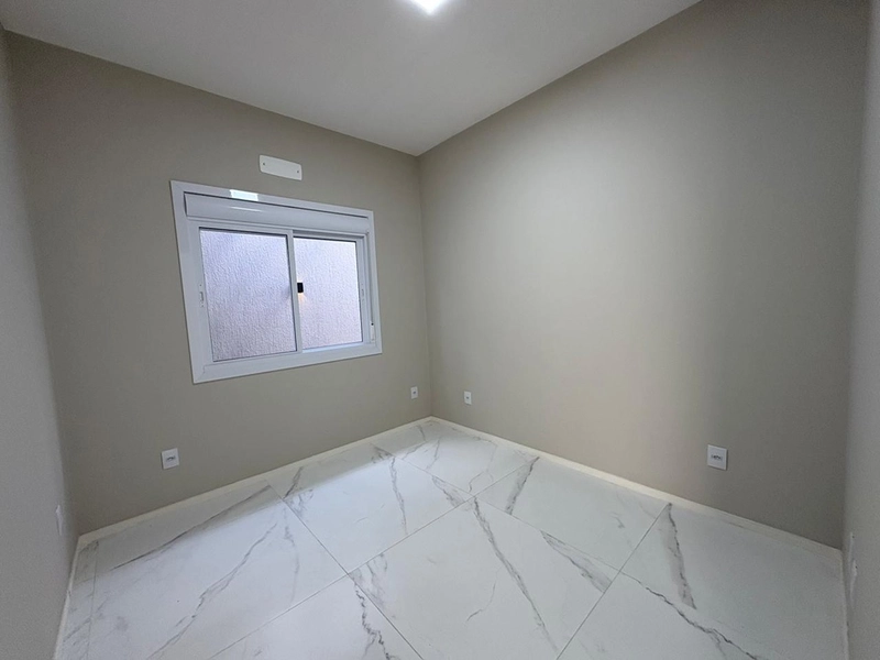 🏡 Casa Nova de Alto Padrão à Venda em Imbé: 11ª foto da galeria de imagens do imóvel