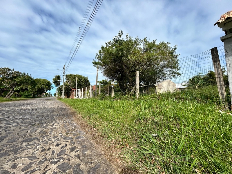 Terreno à venda em Mariluz: 1ª foto da galeria de imagens do imóvel